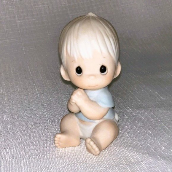 PRECIOUS MOMENTS Vintage 1983 Baby Boy Sitting Porcelain Mini Figurine Retired - Picture 1 of 10